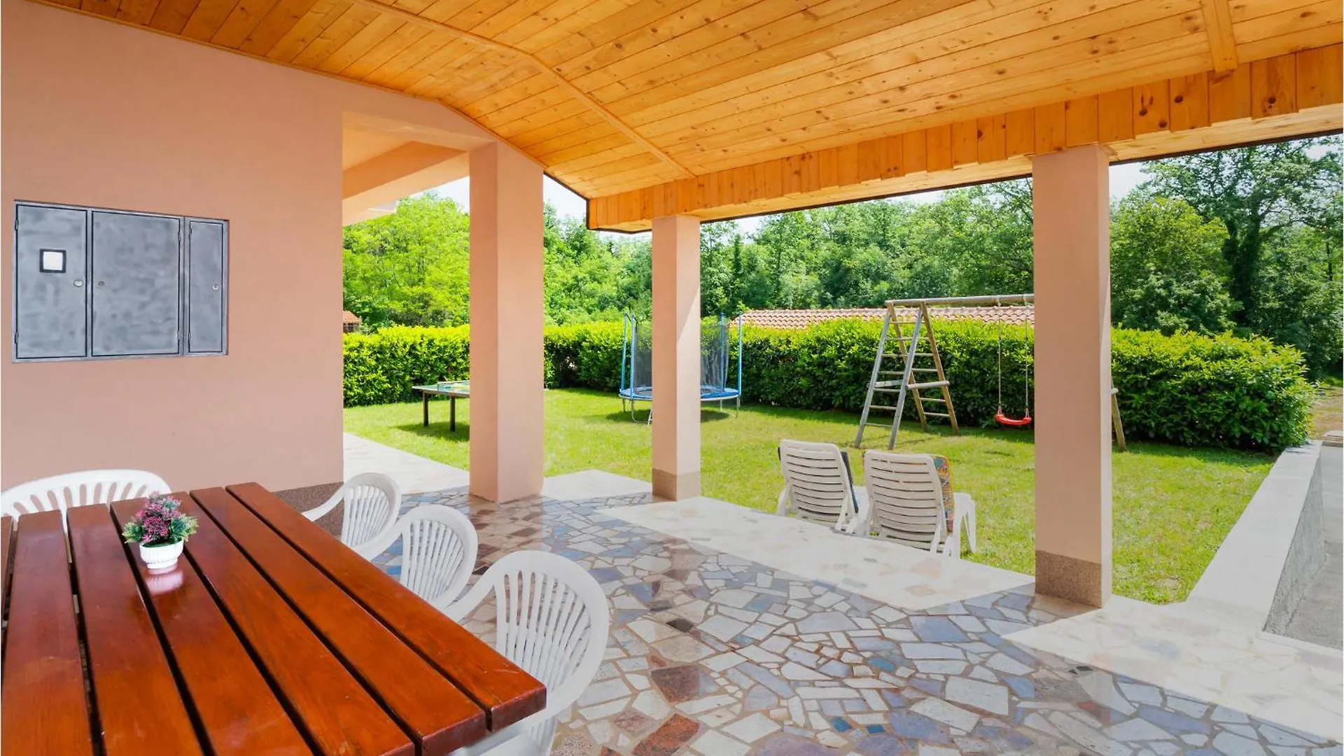Cozy Apartment In Bresca With Wifi Breza